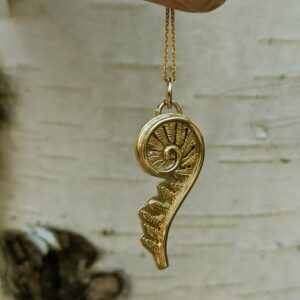18 Kt Real Solid Yellow Gold Hand Crafted Fiddlehead Fern Chain Necklace Pendant
