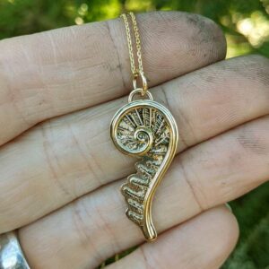 18 Kt Real Solid Yellow Gold Hand Crafted Fiddlehead Fern Chain Necklace Pendant