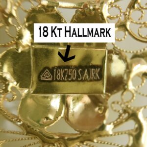 18 Kt Solid Yellow Gold Traditional Handmade Double Loop Women Necklace Pendant