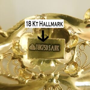 18 Kt Solid Yellow Gold Traditional Handmade Double Loop Women Necklace Pendant