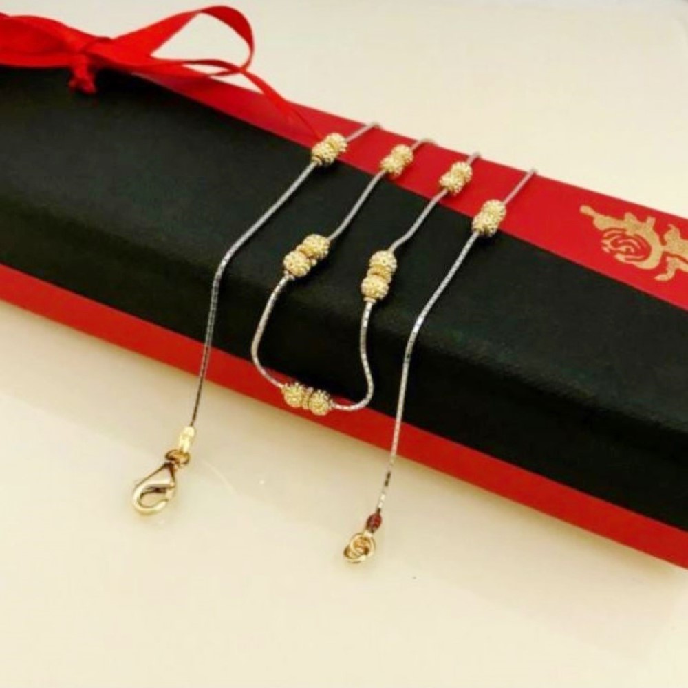 18Kt Real Solid Yellow Gold Curb Necklace Women's Chain 9.290 Gram Fine Jewelry