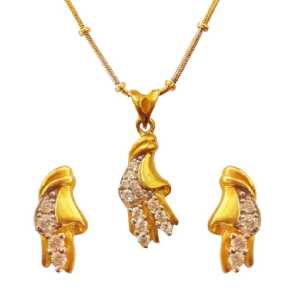 18Kt Solid Yellow Gold Wedding Women Jewelry Necklace Set Earrings & Pendant CZ