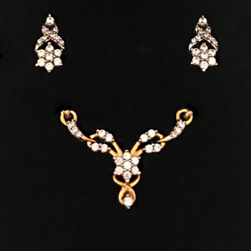22 Kt Solid Yellow Gold Women's Jewelry Earring & Chain Pendant Necklace Set CZ