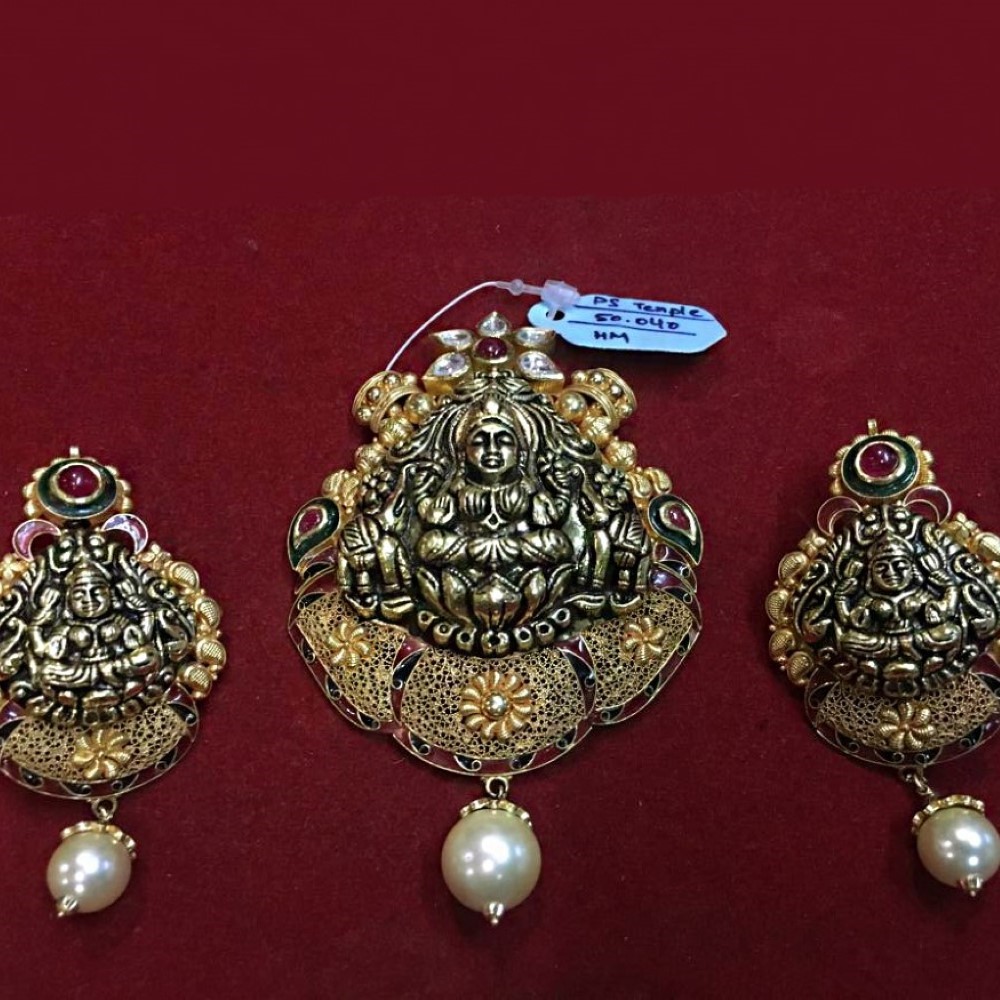 18 K Solid Yellow Gold Antique Necklace Earrings Temple Jewelry Set 50.040 Grams