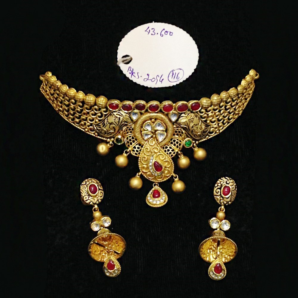 22Kt Solid Yellow Gold Antique Necklace Earrings Women Collar Set 43.600 Grams