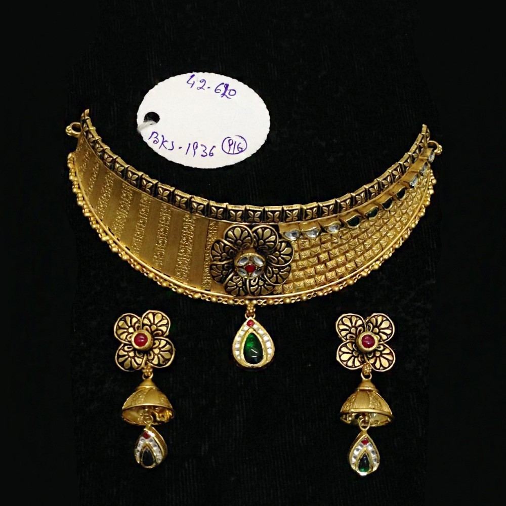 22Kt Solid Yellow Gold Antique Necklace Earrings Women Collar Set 42.620 Grams