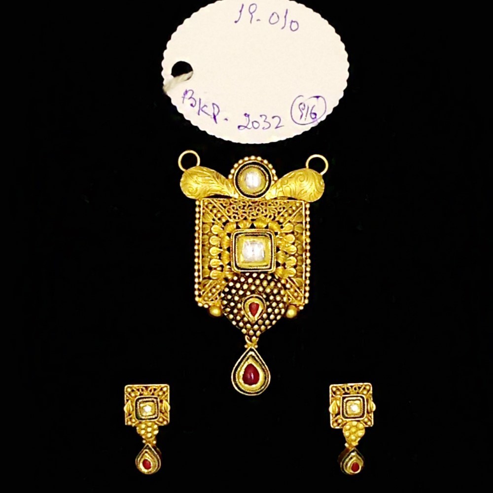 22Kt Solid Yellow Gold Antique Necklace Earrings Women Pendant Set 19.010 Grams