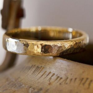 18 Kt Yellow Gold Wedding Men'S Rustic Classic Band Ring 6 Grams 4MM