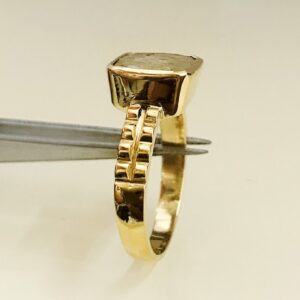 22 Kt Yellow Gold Natural Yellow Sapphire Gemstone Ring Size 7-10