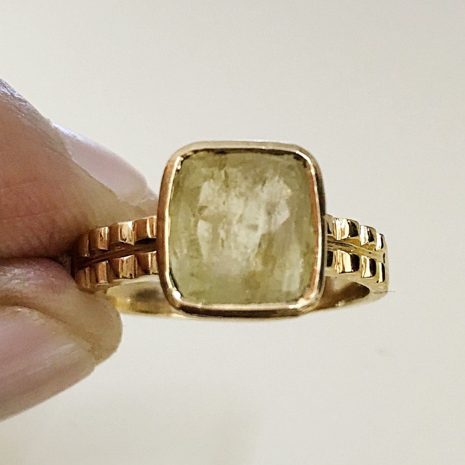 22 Kt  Yellow Gold  Natural Yellow Sapphire Gemstone Ring Size 7-10