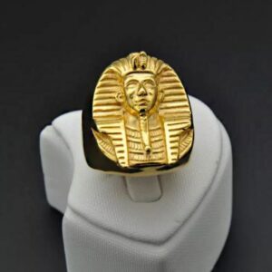 18 Kt Yellow Gold Mysterious Egyptian Pharaoh Men'S Ring Size 7-11