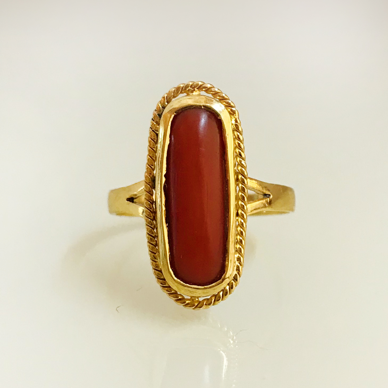22 Kt Yellow Gold Engagement Natural Coral Gemstone Ring Size 6-9 - Image 2