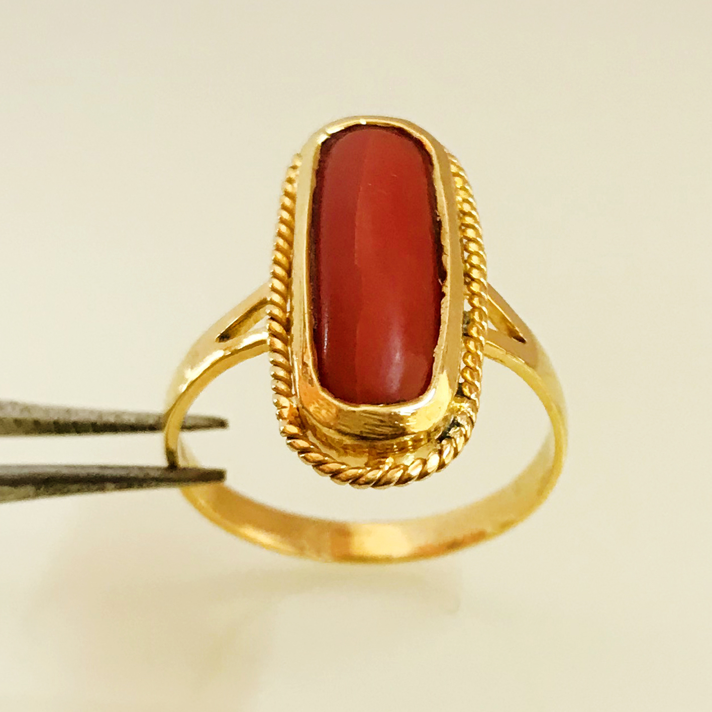 22 Kt   Yellow Gold Engagement Natural Coral Gemstone Ring Size 6-9