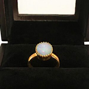 22 Kt   Yellow Gold Natural Fire White Opal Wedding Ring Size 7-10