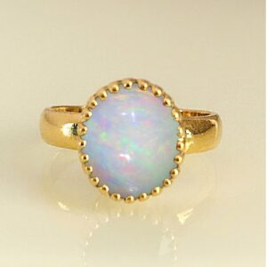 22 Kt   Yellow Gold Natural Fire White Opal Wedding Ring Size 7-10