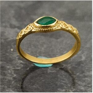 18 Kt   Yellow Gold Certified Green Onyx Stacking Promise Women'S Ring