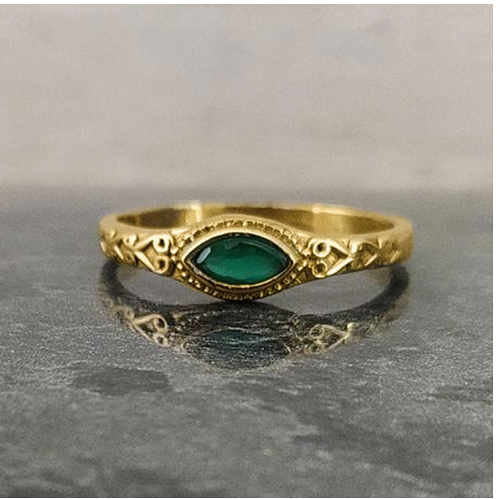 18 Kt   Yellow Gold Certified Green Onyx Stacking Promise Women'S Ring