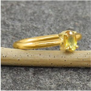 18 Kt   Yellow Gold Natural Certified Yellow Sapphire Women'S Ring 5gm