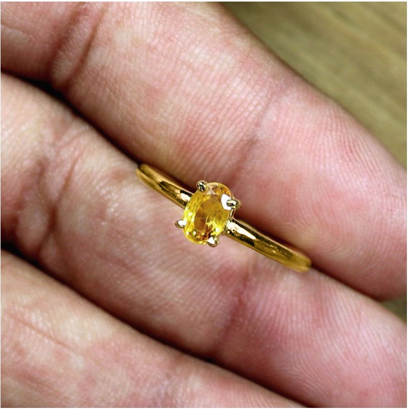 18 Kt   Yellow Gold Natural Certified Yellow Sapphire Women'S Ring 5gm