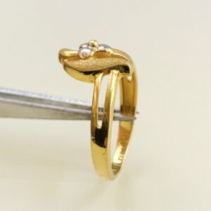 22 Kt   Yellow Gold Engagement Women's Finger Ring 3.640g Size 7-10