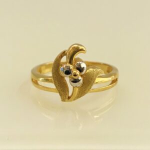 22 Kt   Yellow Gold Engagement Women's Finger Ring 3.640g Size 7-10