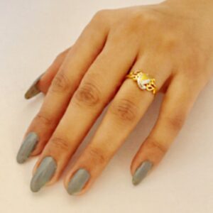 22 Kt   Yellow Gold Women'S Engagement Wedding Finger Ring 5 Grams