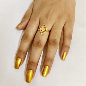18 Kt   Yellow Gold Engagement Women's Finger Ring 3.470 g Size 6-9