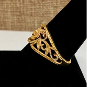 18 Kt Stamped   Yellow Gold Filigree Flower Women's Finger Ring 6 Gram