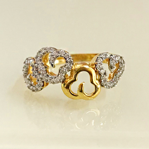 22 Kt Hallmark Yellow Gold CZ Wedding Women's Finger Ring Size 6-8 - Image 2