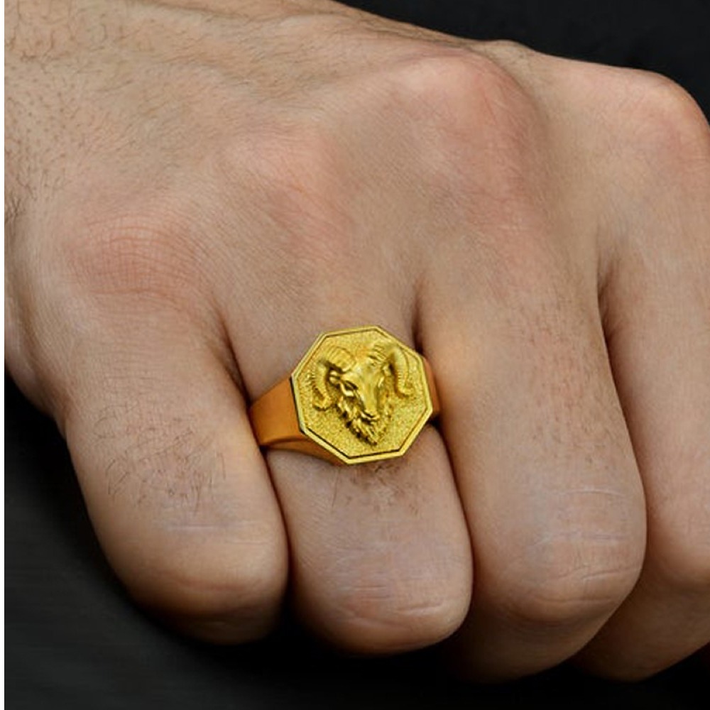 18 Kt Hallmark  Solid Yellow Gold Ram Head Aries Men'S Ring Size 8-11