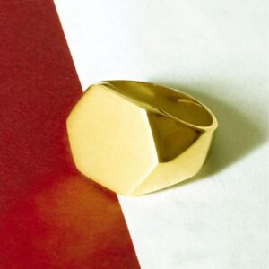 22 Kt Hallmark Yellow Gold Hexagonal Signet Men'S Ring Size 7-10