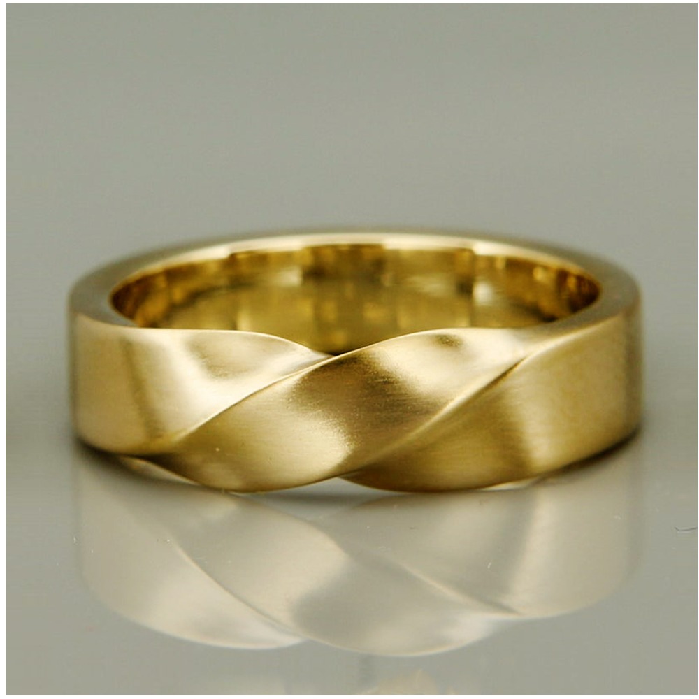 22 Kt Hallmark   Yellow Gold Mobius Wedding Band Men'S Ring Size 8-10