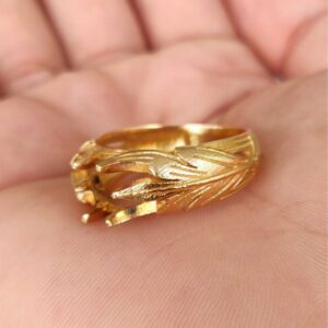 22 Kt Yellow Gold Elongated Old Mine Cushion Cut Mount Men'S Ring