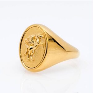 22 Kt Yellow Gold Medieval Pegasus Crest Horse Men'S Ring Size 8-10