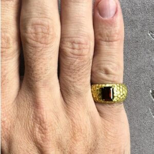 18 Kt Yellow Gold Octagon Red Garnet Engagement Chunky Unisex Ring
