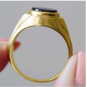 18 Kt   Yellow Gold Natural Certifified Onyx Signet Men'S Ring 7 Grams