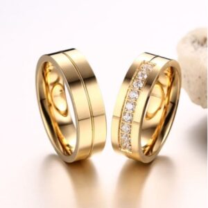 18 Kt   Yellow Gold CZ Stones His & Her Wedding Couple Band Rings 2 Pc
