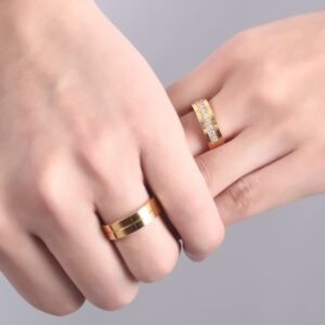 18 Kt   Yellow Gold CZ Stones His & Her Wedding Couple Band Rings 2 Pc