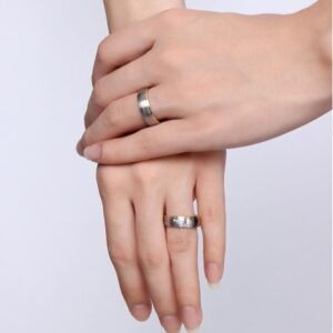 14 Kt   White Gold CZ Stone His & Her Wedding Couple Bands 2 Pcs Rings