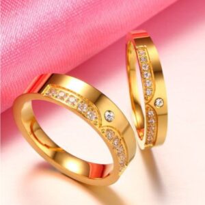18 Kt   Yellow Gold CZ Stones His & Her Wedding Couple Band Rings 2 Pc