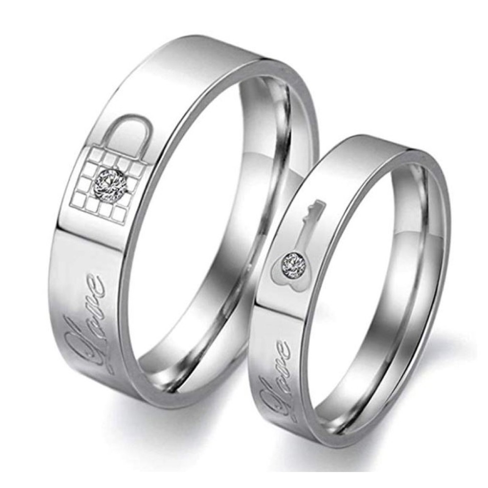 14 Kt   White Gold CZ Lock & Key His & Her Wedding Couple Bands 2 Pcs