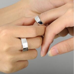 14 Kt   White Gold CZ LOVE His & Her Wedding Couple Bands 2 Pcs Rings