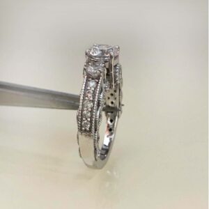 14 Kt  White Gold Engagement Cubic Zirconia Gemstone Ring Size 5,6,7,8