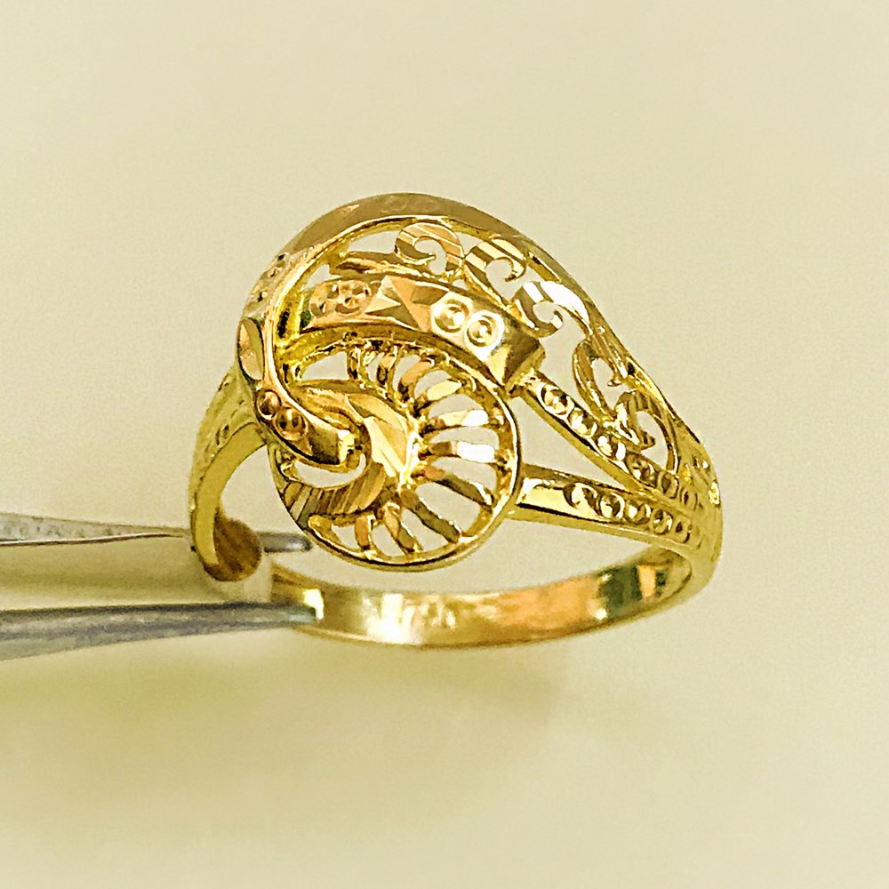 Fine Jewelry 18 Kt Hallmark  Solid Yellow Gold Women'S Ring Size 5-9