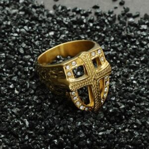 18 K   Yellow Gold Cross Chunky Square CZ Stones Men'S Ring Size 8-10