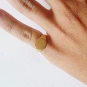 22 Kt Hallmark  Solid Yellow Gold Octagon Signet Unisex Ring Size 6-10