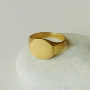 22 Kt Hallmark  Solid Yellow Gold Octagon Signet Unisex Ring Size 6-10