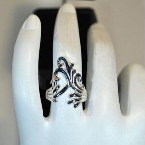 14 Kt Hallmark  Solid White Gold Modern Style Women'S Ring Size 5-10