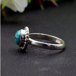 14 Kt Hallmark   White Gold Turquoise Gemstone Women'S Ring Size 6-8