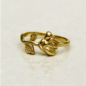 22 K Hallmark   Yellow Gold Dainty Rose Flower Women'S Ring Size 6-8